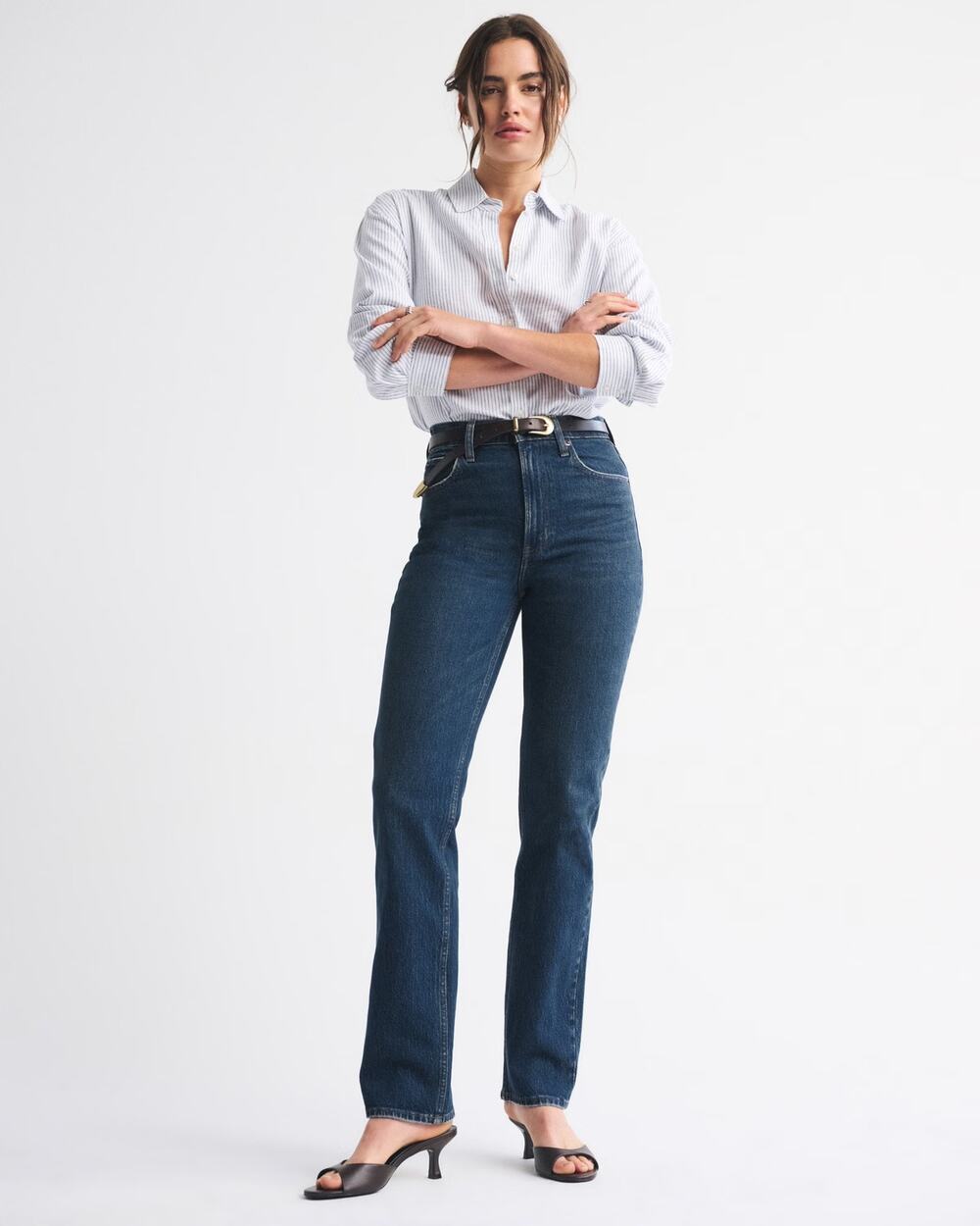 Abercrombie & Fitch Ultra High Rise 90s Straight Jean size 28 / 6 S - Nineties